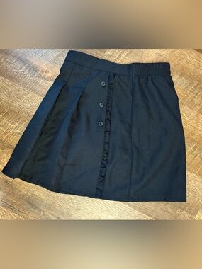 Nautica Black Ruffle-Trim Button Skort